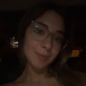 Meet your Posher, Lara